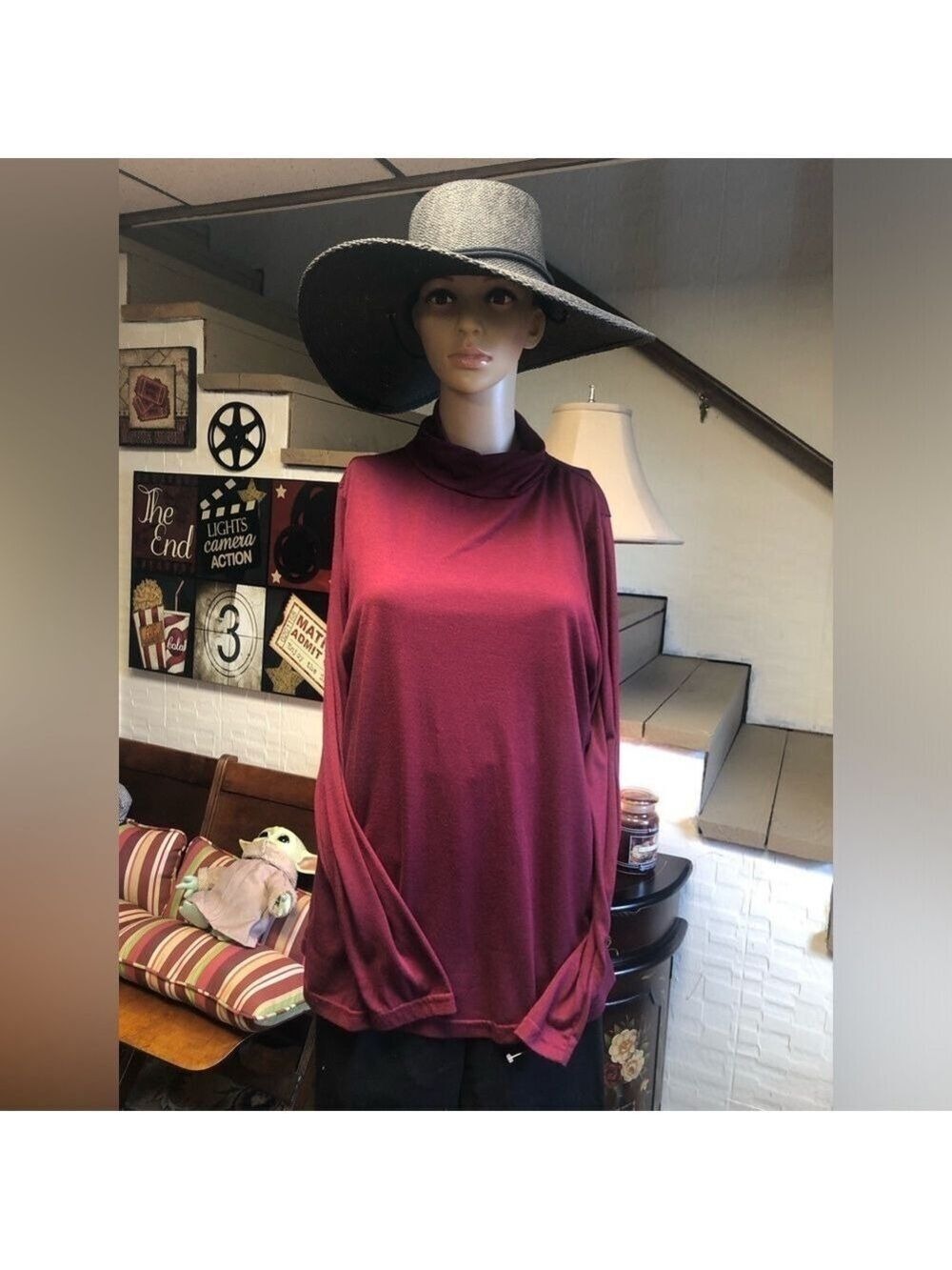 NEW DIRECTIONS - SIZE L - TURTLE NECK